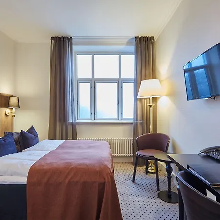 Hotel Vejlefjord 4*