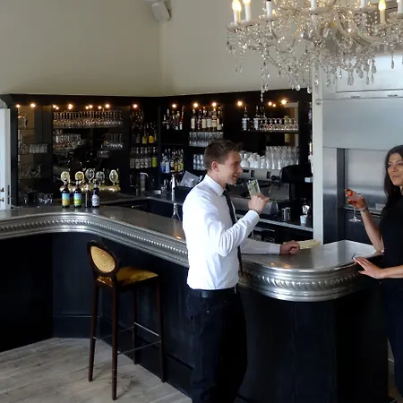 维杰尔福德会议酒店