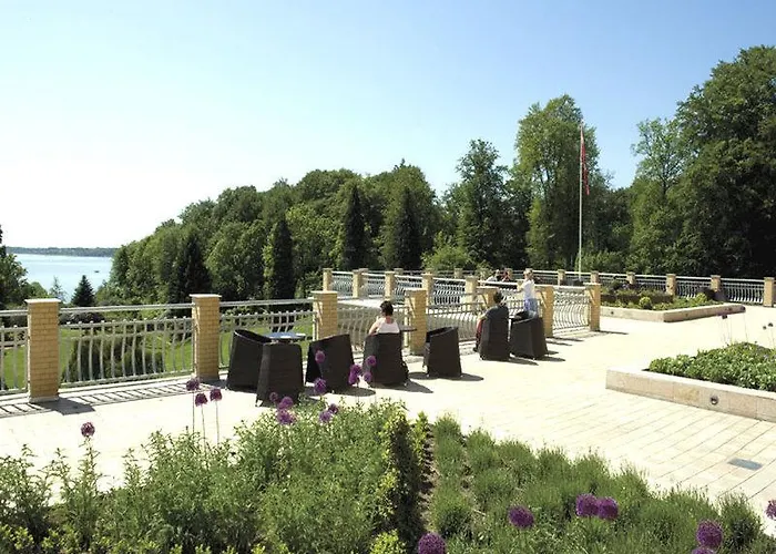 Vejlefjord Hotel 4*